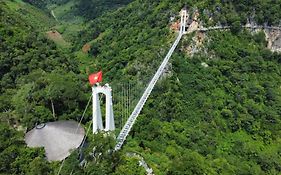 Moc Chau Island - Mountain Park And Resort